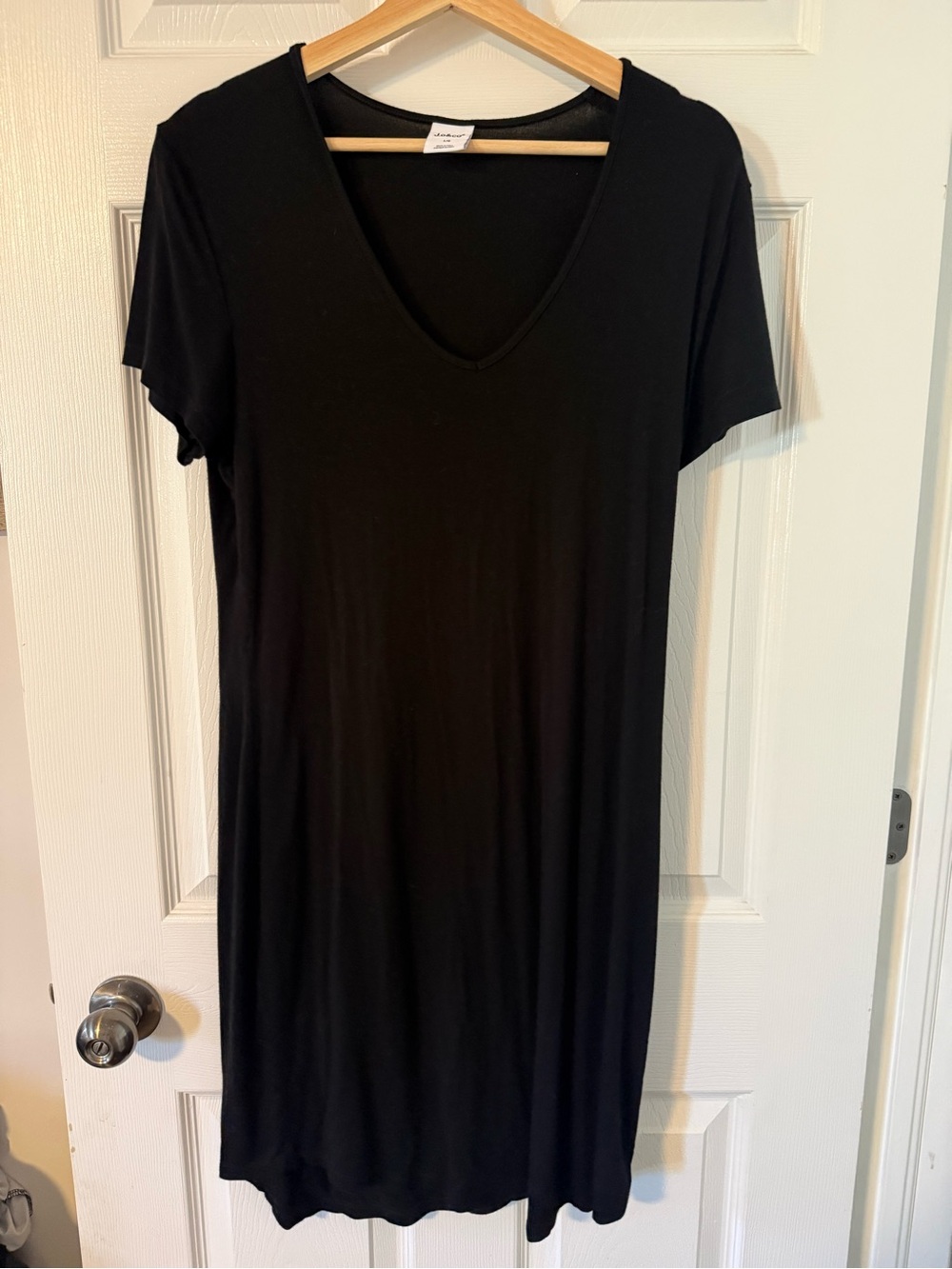 96. JO&CO BLACK V-NECK T-SHIRT DRESS SZ L